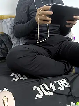 yazin19's cam snapshot