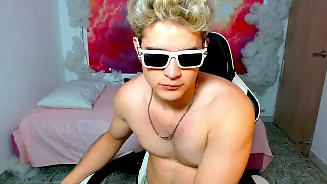 AlexPiersss's cam snapshot