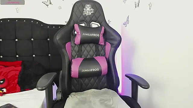 ashly_23's cam snapshot