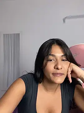 Laurapocahontas live sex cam