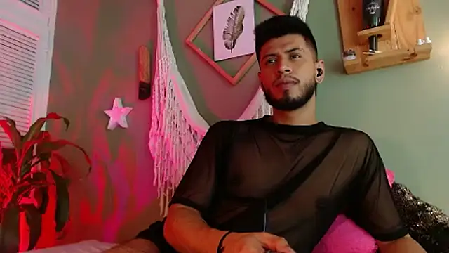 Colby_brown03's cam snapshot