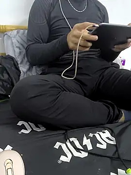 yazin19's cam snapshot