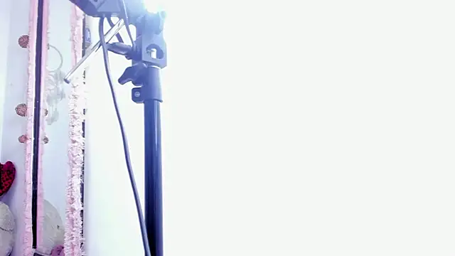 _1Jade's cam snapshot