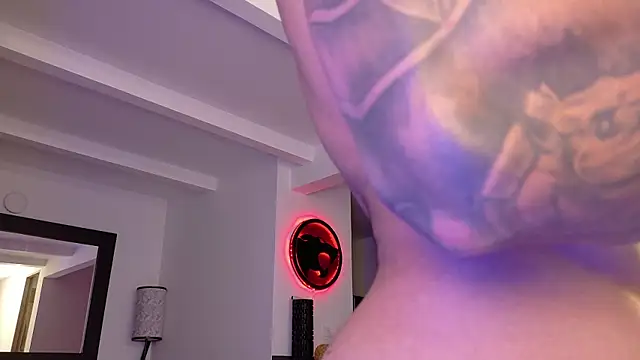 tony_muscle live sex cam