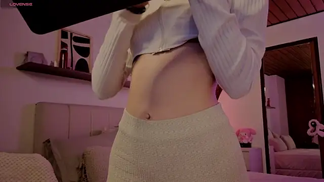 Roxxy_mora live sex cam