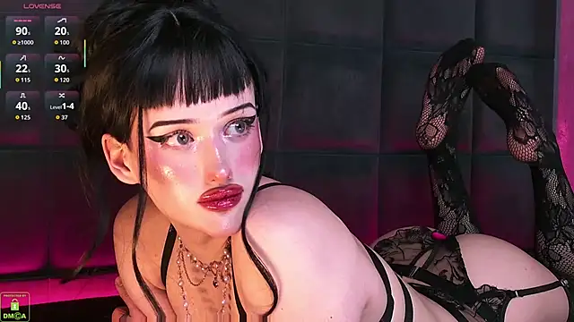 RoxyKyper live sex cam