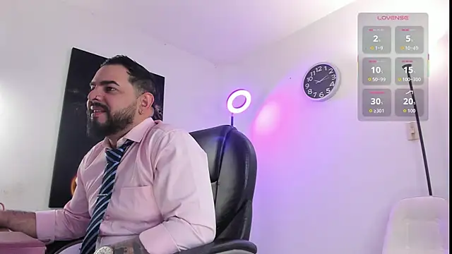 Ethan_Castellano live sex cam