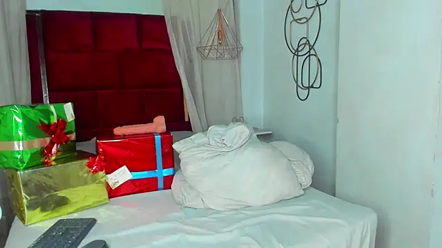 BryCams3's cam snapshot