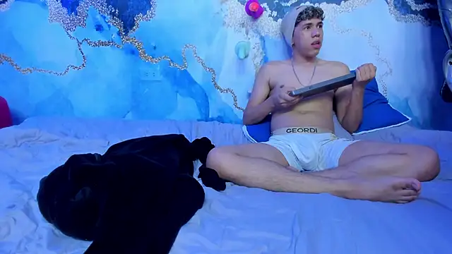 Boys_Pranks's cam snapshot