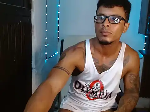 bigblackmen117uncs's cam snapshot