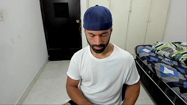 hotjoy01055's cam snapshot