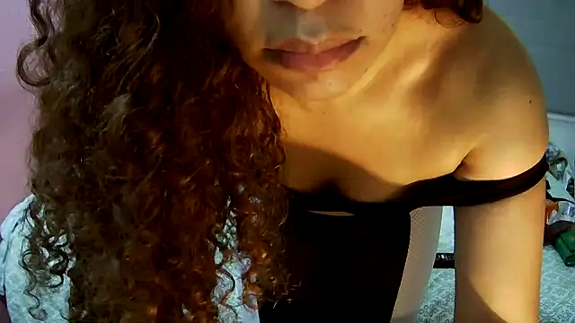 gatubelahot's cam snapshot