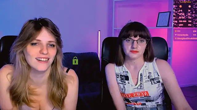 ava_mystic_'s cam snapshot