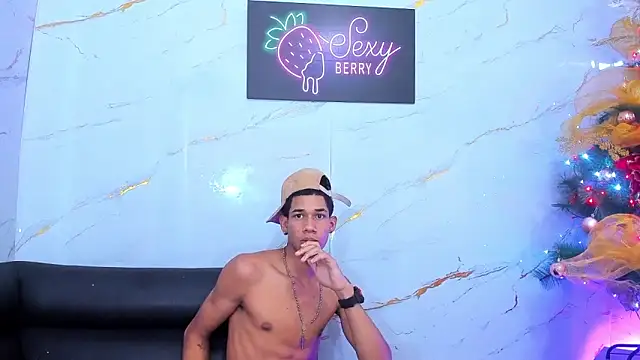 Little_nicoll live sex cam