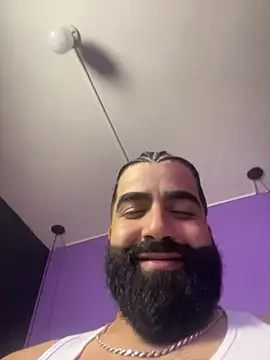 Lyon_vach live sex cam