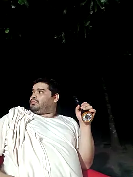 TUAMIGOLH's cam snapshot