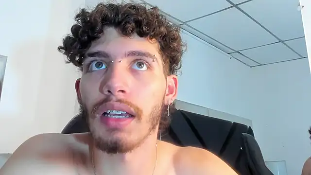 JojoBraando's cam snapshot