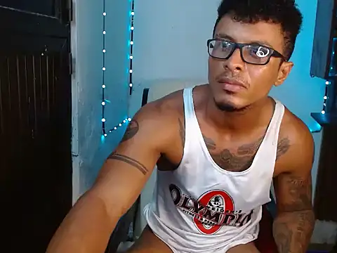 bigblackmen117uncs's cam snapshot