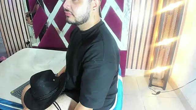 Karen_Mio live sex cam