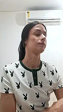 Sofiaspicy live sex cam