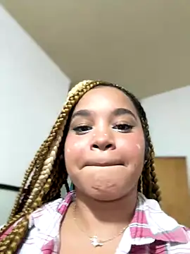 Lucy_wilson5's cam snapshot