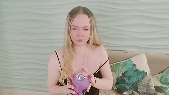 BigTitsLady-'s cam snapshot