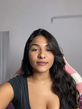 Laurapocahontas's cam snapshot