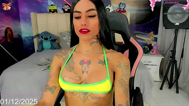 Nella_Dolls live sex cam