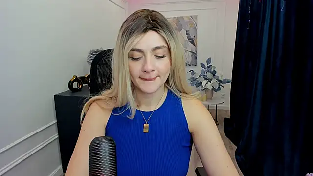 LeslieMineg live sex cam