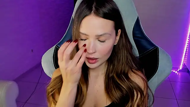 yourArya's cam snapshot