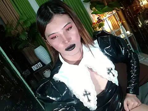 Queen_kendalx19 live sex cam
