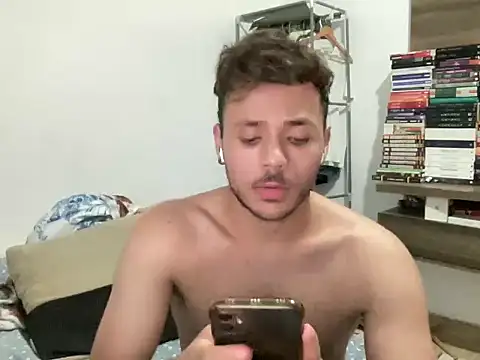 Loirinhodot19's cam snapshot