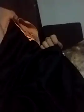 esterfour40's cam snapshot