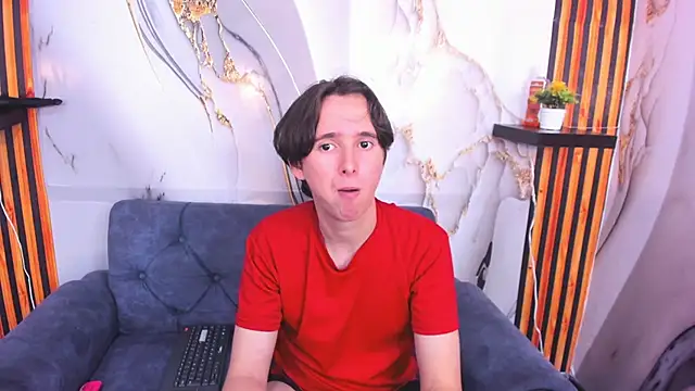 Aaron_LatinMen2's cam snapshot