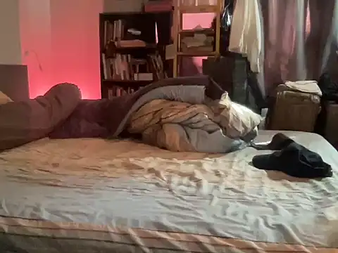 pophiboy's cam snapshot