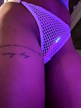 Your_Paris's cam snapshot