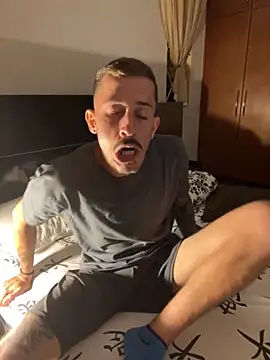 Lucasjandre's cam snapshot