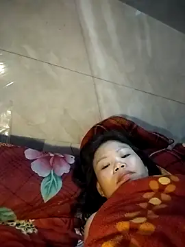 LinhNa999 live sex cam