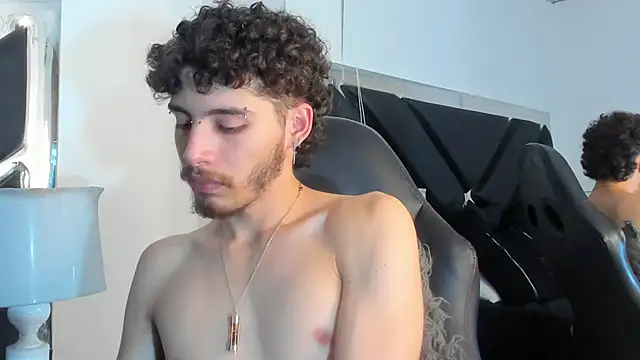 JojoBraando's cam snapshot