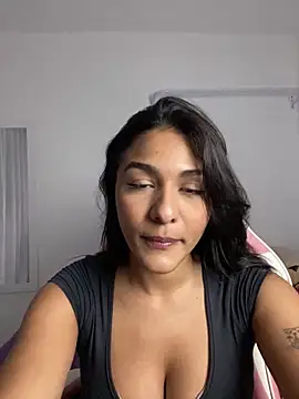 Laurapocahontas live sex cam