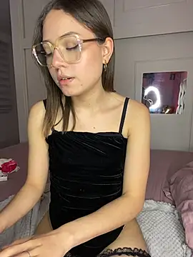 PrettyAmber's cam snapshot