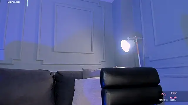 EveBensonX's cam snapshot