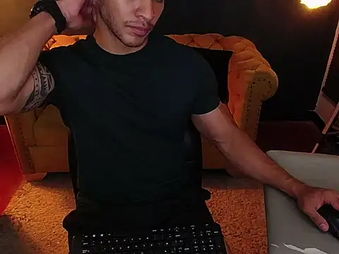 tayler_luke's web cam