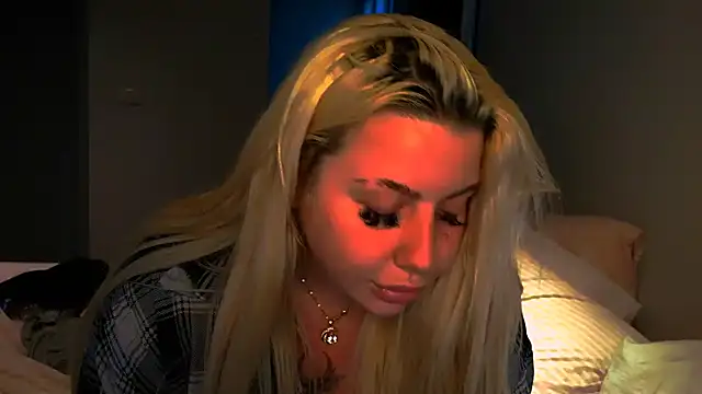 TiaDoll live sex cam