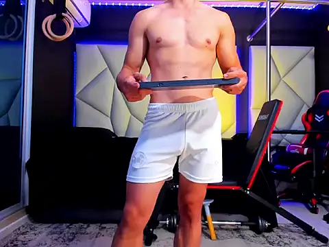 Aydenmiller96 live sex cam