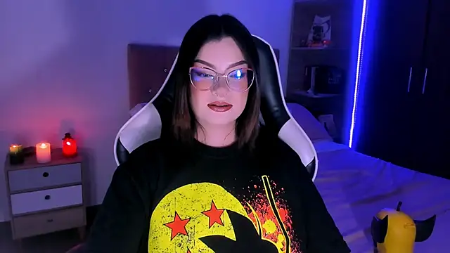 OphelianaRose33's cam snapshot