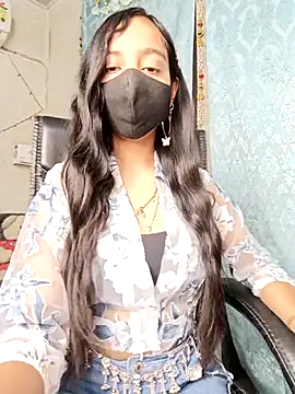 Parinaaz18 live sex cam