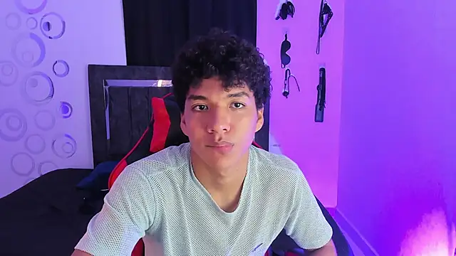 Maximiliano_Khalil live sex cam