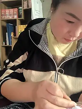 Sweetlove_77 live sex cam