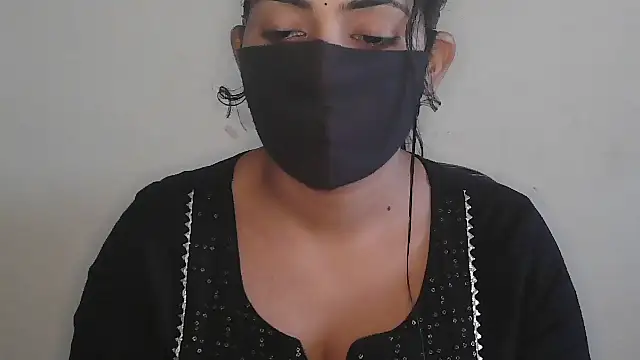 Reddy_Trisha live sex cam